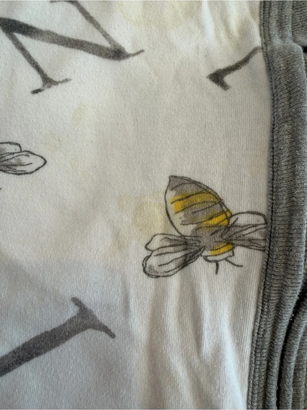 Burt’s Bees Wearable Blanket in A Bee C Cloud